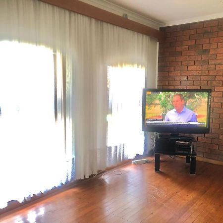Апартаменты Golden House Спрингвейл Экстерьер фото